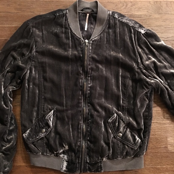 Free people velvet bomber - Picture 2 of 7